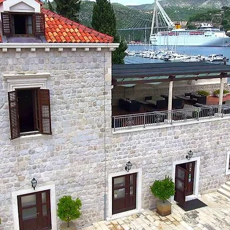 Boutique Kazbek Hotel